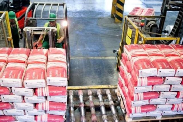 Tona cementu - aktualne ceny i czynniki wpływające na koszt Tona cementu - aktualne ceny i czynniki wpływające na koszt